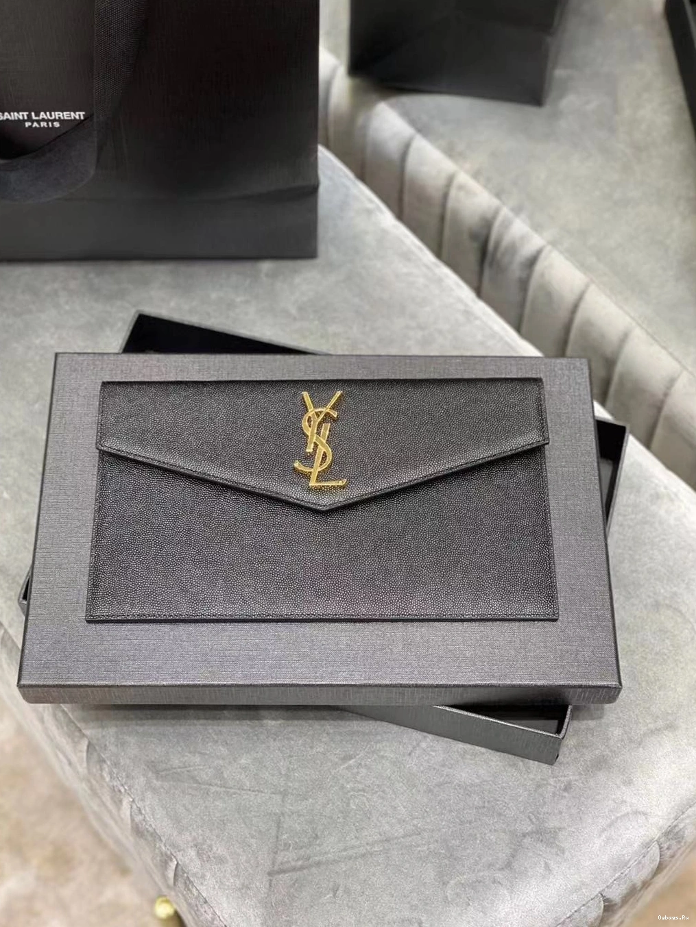 YSL POUCH UPTOWN 0823
